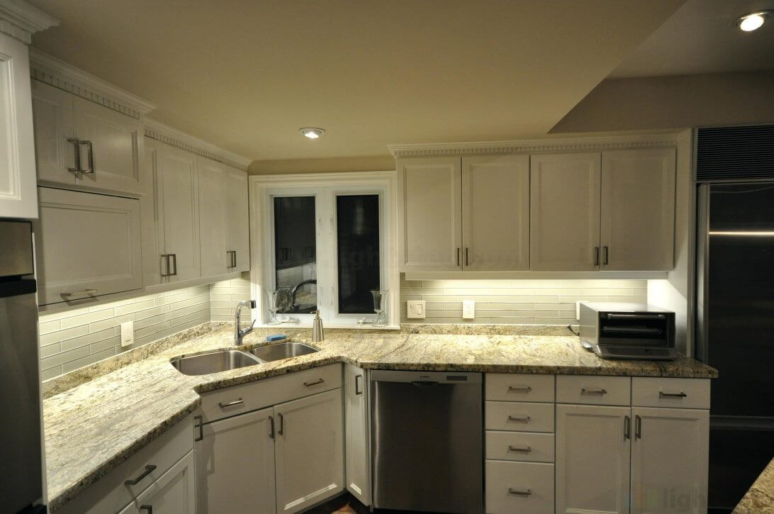 lightstec led strip light using for kitchen