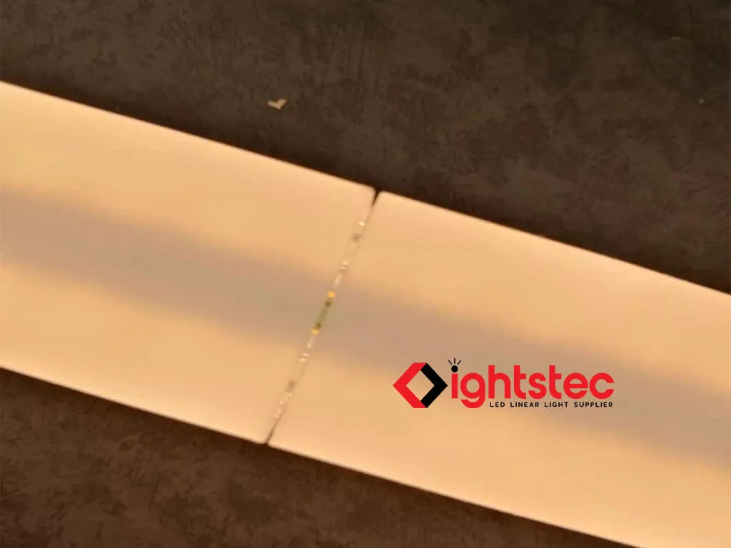 How to deal with the light leakage of led linear light 3