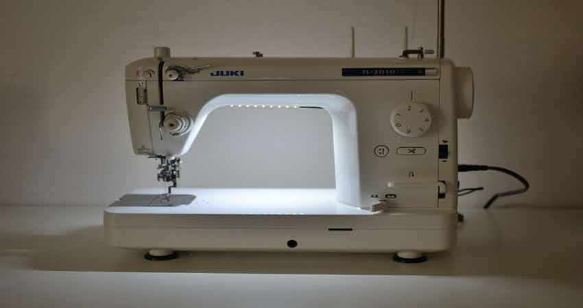 TIRA DE LUZ LED PARA MÁQUINAS DE COSER 