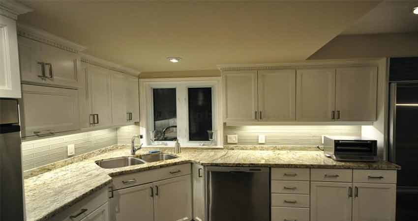 LED-triibuvalgus-kasutus-kitchen-kabinet