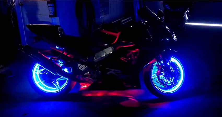 bandă-led-lumină-utilizare-în-motocicletă