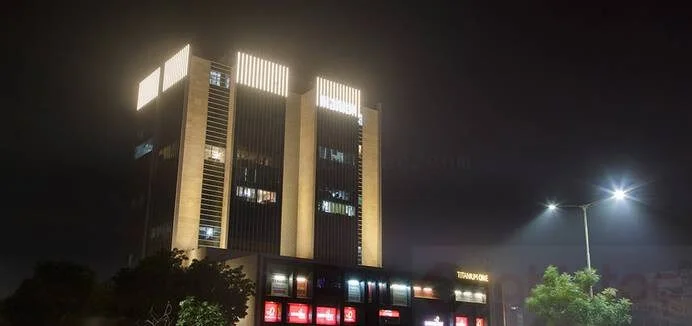 led linear light use in Office project lighting (4)