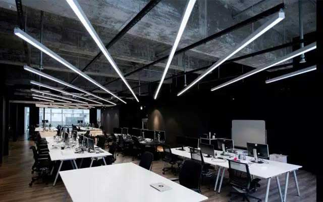 linear-light-use-in-office-3