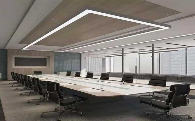 linear-light-use-in-office