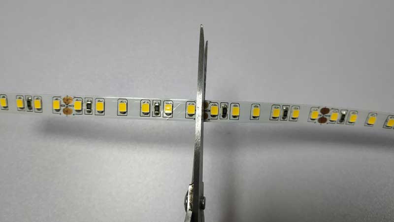 3,lõigake LED-ribavalgusti