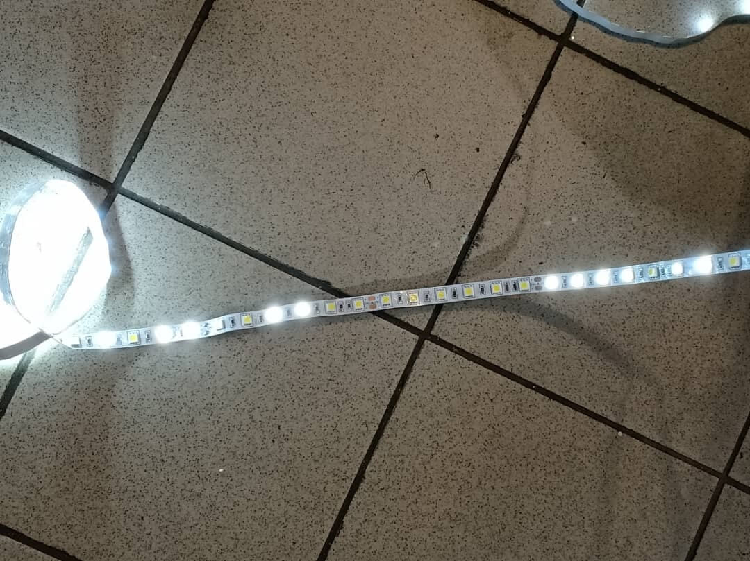 DC24V led strip light connect to AC220V 3