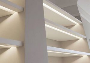 LED spintelė-šviestuvas spintoje-