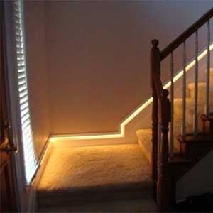 led-strip-light-ideas-stair-lighting-2