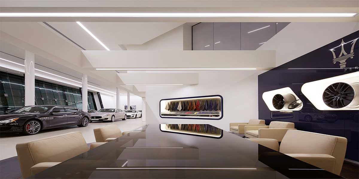 Maserati-showroom-lampe-profilée-en-aluminium-led
