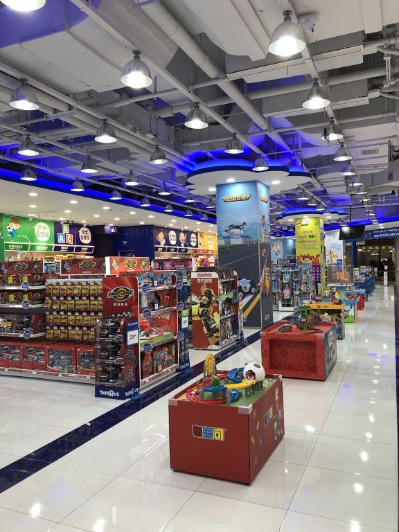 led strip light in toysrus store 2 led strip light in toysrus store 2