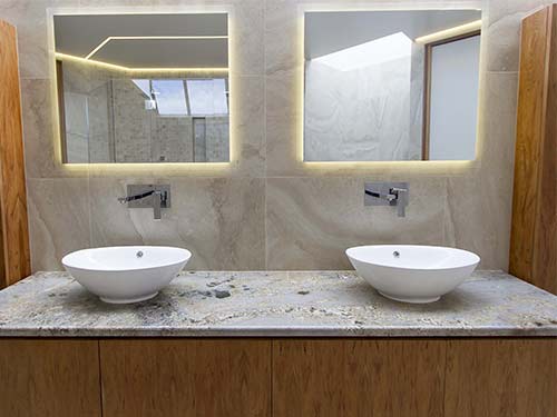 white-led-strip-mirror-light