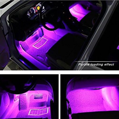 Bande lumineuse LED à l'intérieur de la voiture