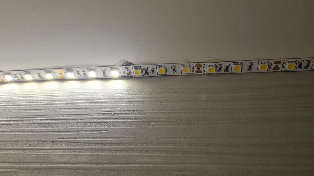 Defecțiune a benzii LED